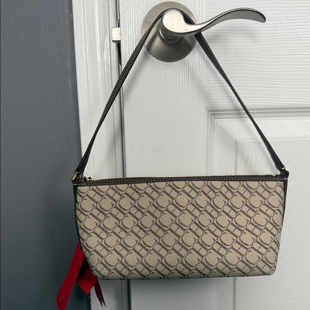 Carolina Herrera Beige and Brown Shoulder Bag